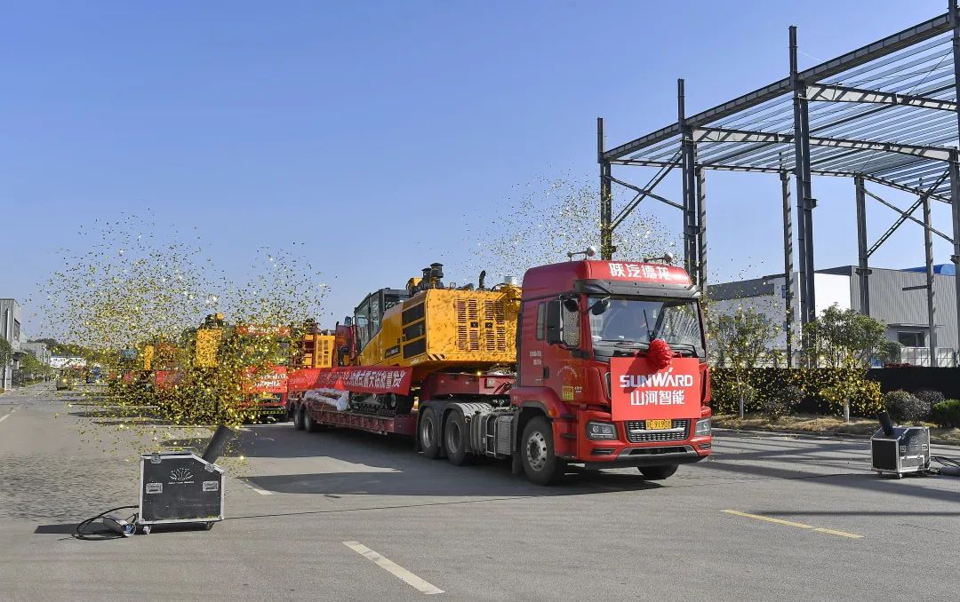 又一款差别化定制产品获认可！必发智能SWDH89J内燃式露天钻批量发货