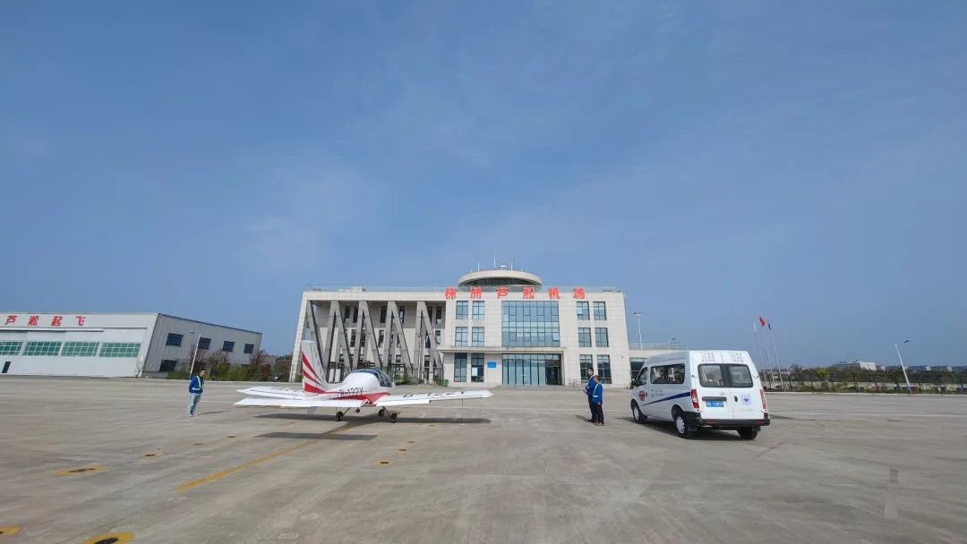 逍遥协同显身手！湖南航空应抢救援队必发机组开展特情处置惩罚应急演练