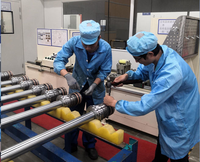 必发工匠 | “浪波”不言苦，，，，，甘为“人梯”承大重