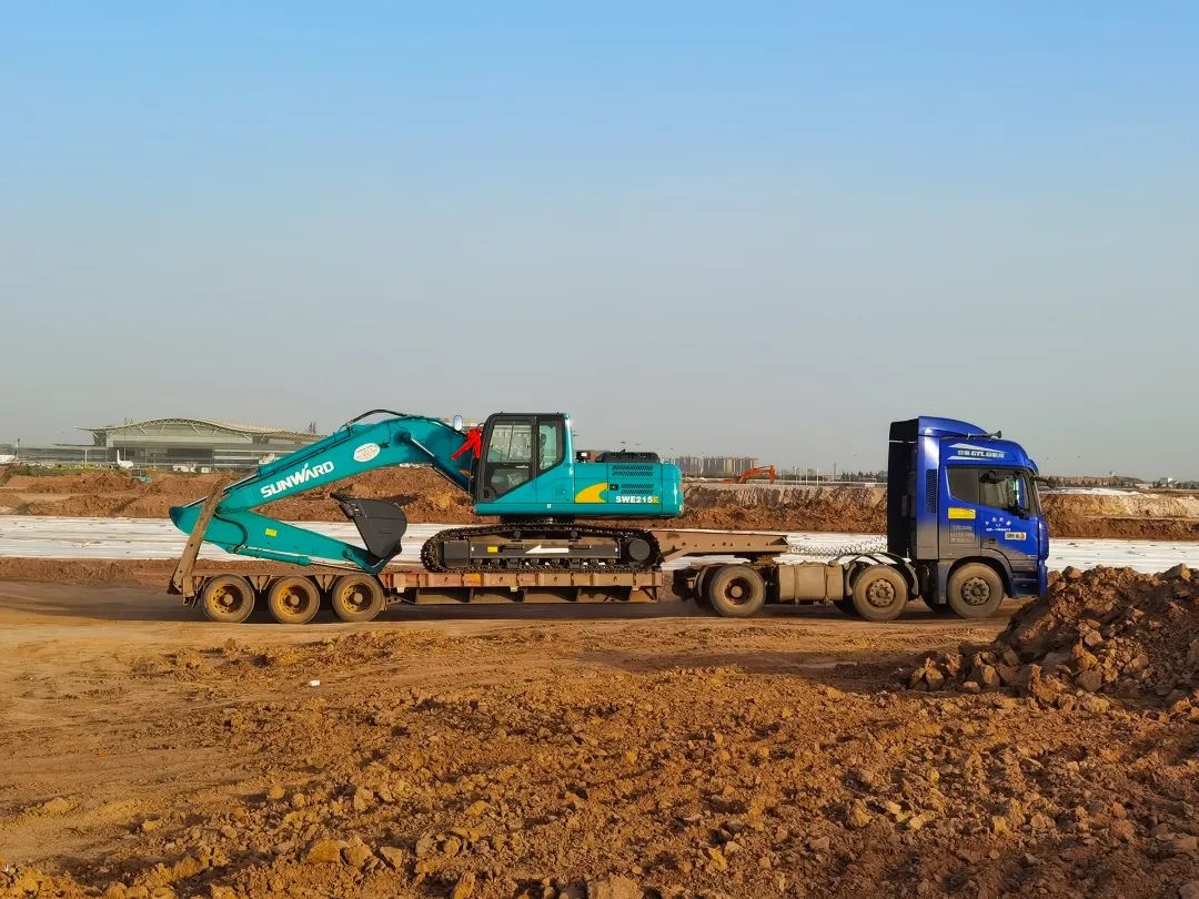 冲、冲、冲！带您感受必发智能挖掘机火热交机时刻