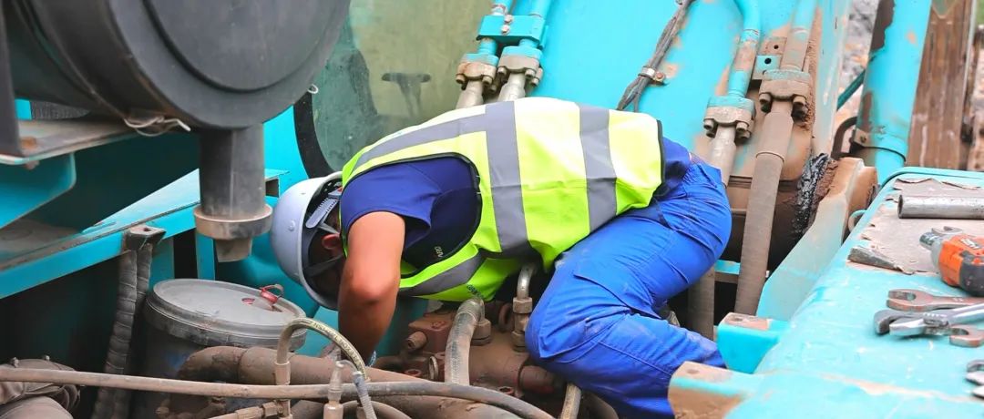 3650天、3000余条工单……90后“张师傅”用十年轻春诠释必发匠心