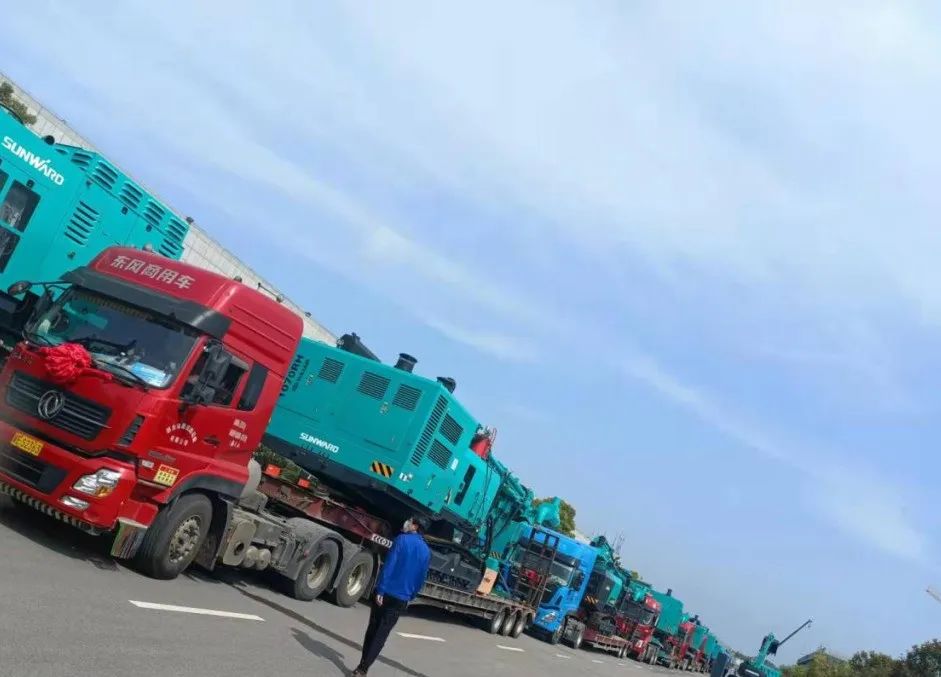 将斗争举行究竟！致敬必发劳动者