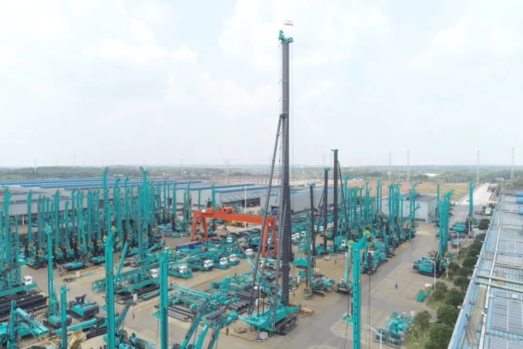 再获首单！必发智能成为湖南自贸试验区首单“融资租赁+工程机械装备出口”试点营业落地单位