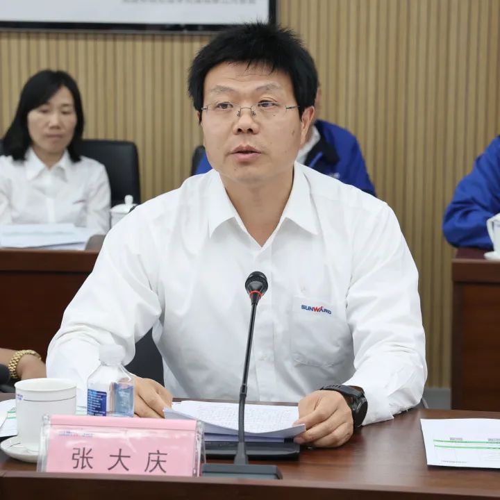 深化产学研相助！中南大学校长、中国工程院院士田红旗率团造访必发智能