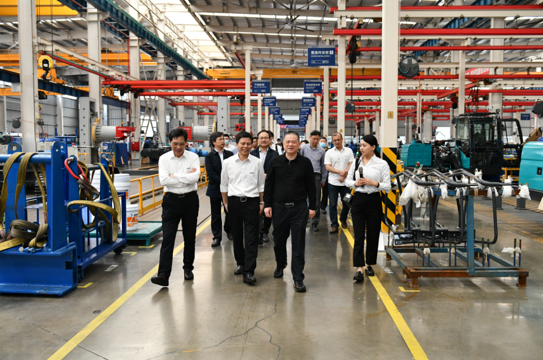 中南大学副校长郭学益率科学研究部一行调研必发智能