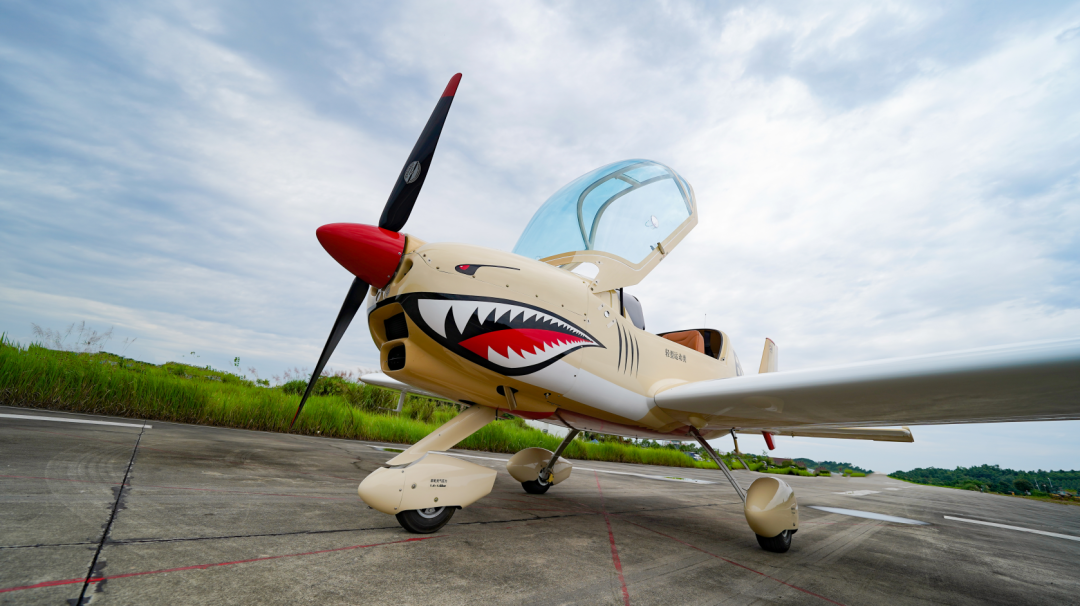 图集 | 阿若拉穿“鲨”衣，，，，，尚有更多套装为天空添彩！