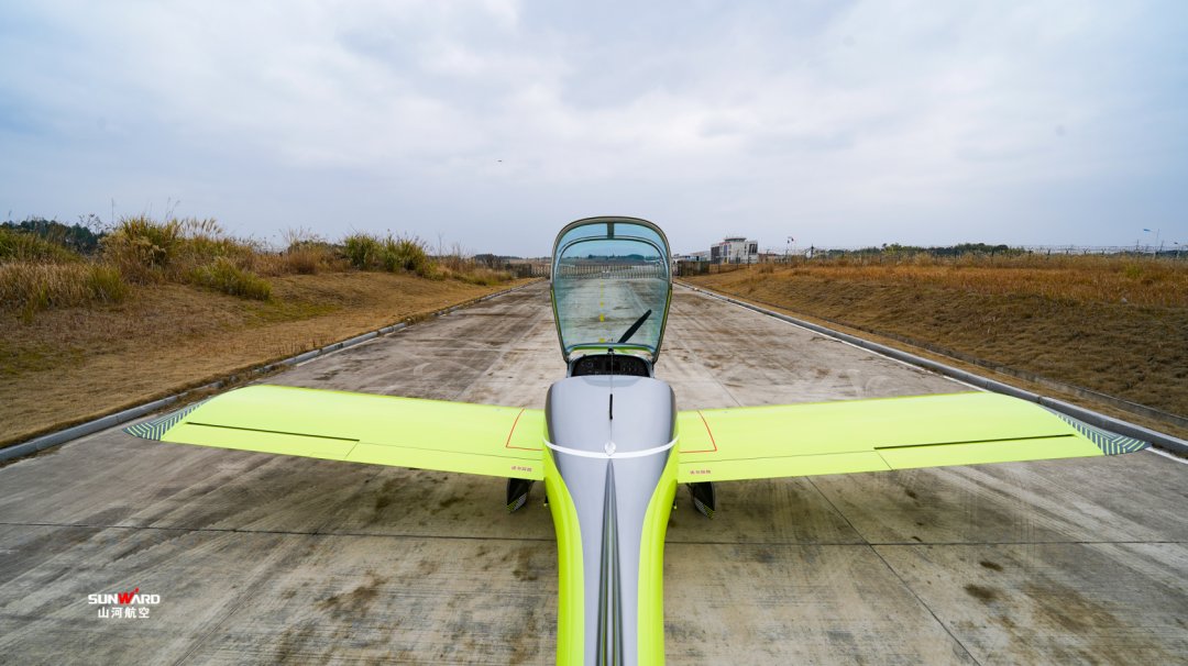 图集 | 阿若拉穿“鲨”衣，，，，，尚有更多套装为天空添彩！