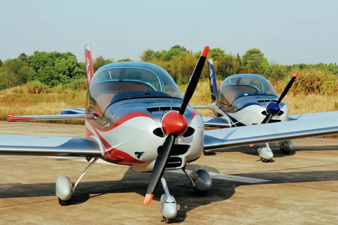 图集 | 阿若拉穿“鲨”衣，，，，，尚有更多套装为天空添彩！