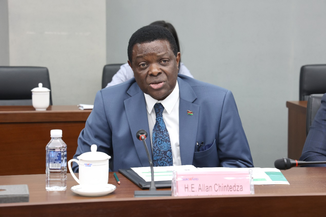 马拉维大使一行考察必发智能