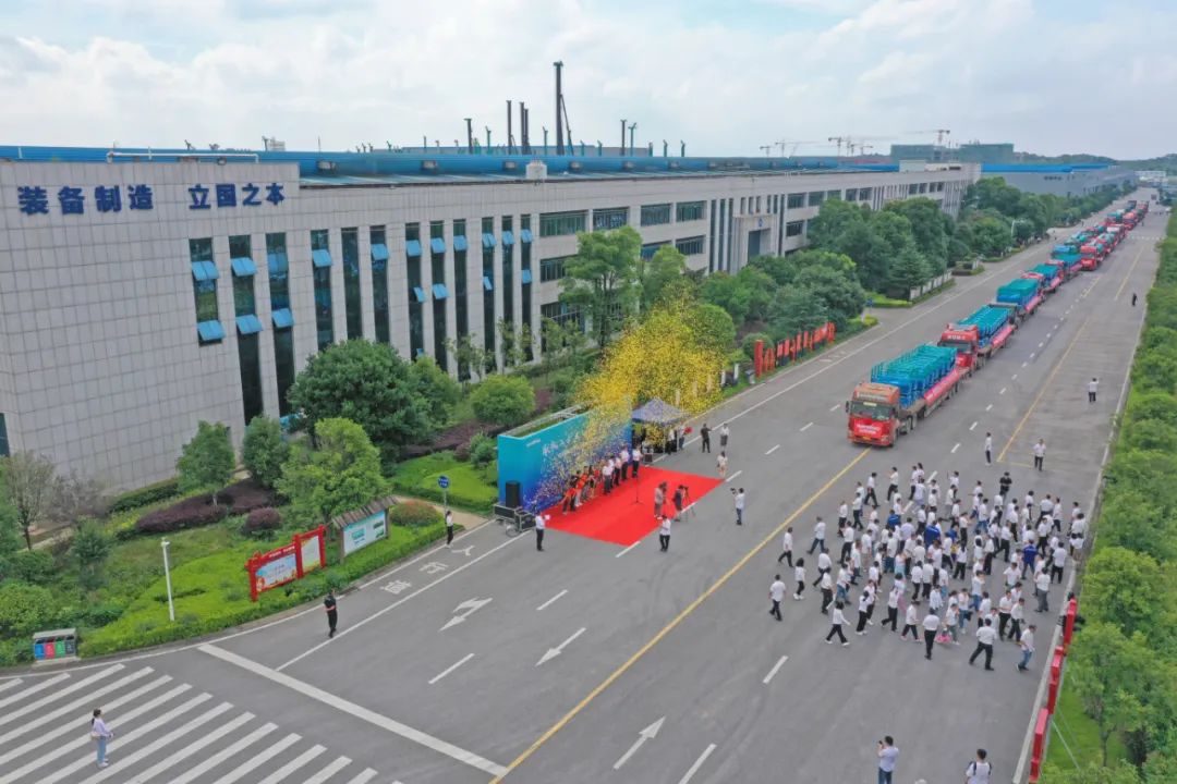 献礼二十大，，，，再攀新高地！必发智能高空机械装备再迎批量发货