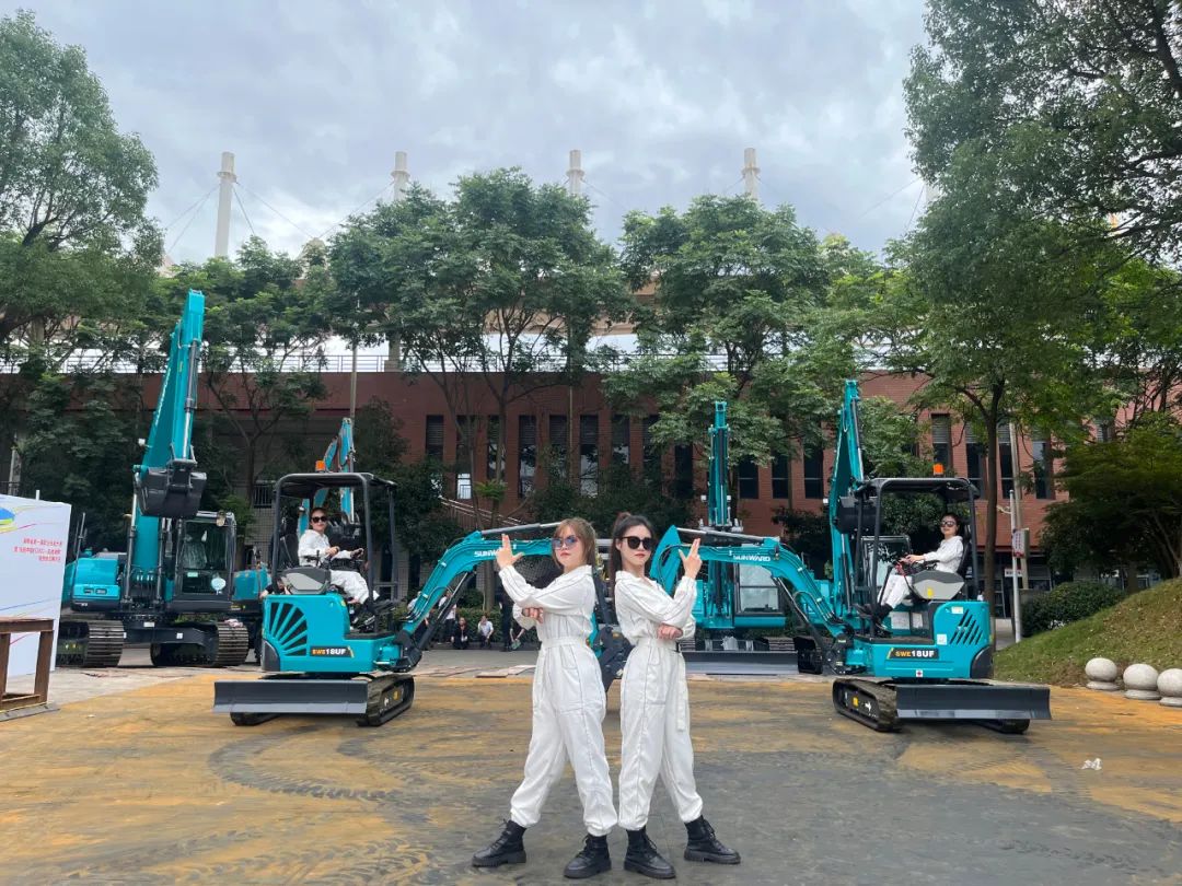 “太绝了！”必发智能代表长沙精彩亮相湖南省第一届职业手艺大赛特技绝活展演