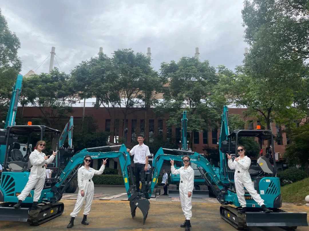 “太绝了！”必发智能代表长沙精彩亮相湖南省第一届职业手艺大赛特技绝活展演