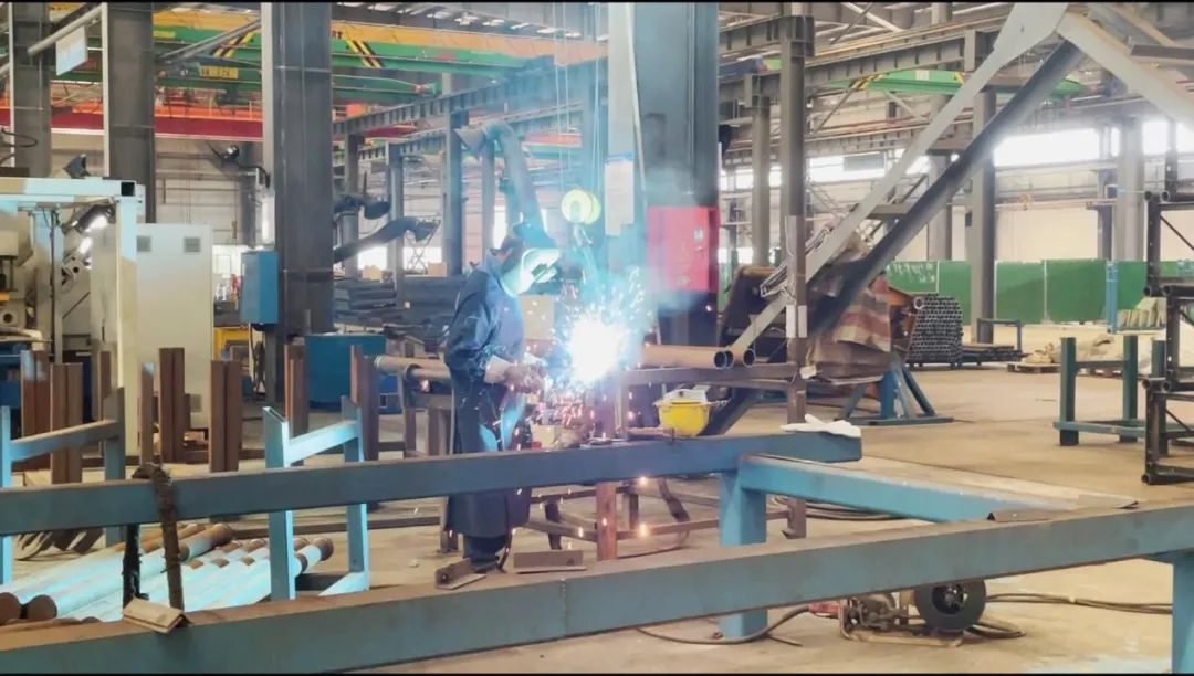 图集 | 战高温，，，，，，，迎“烤”验！必发人在行动