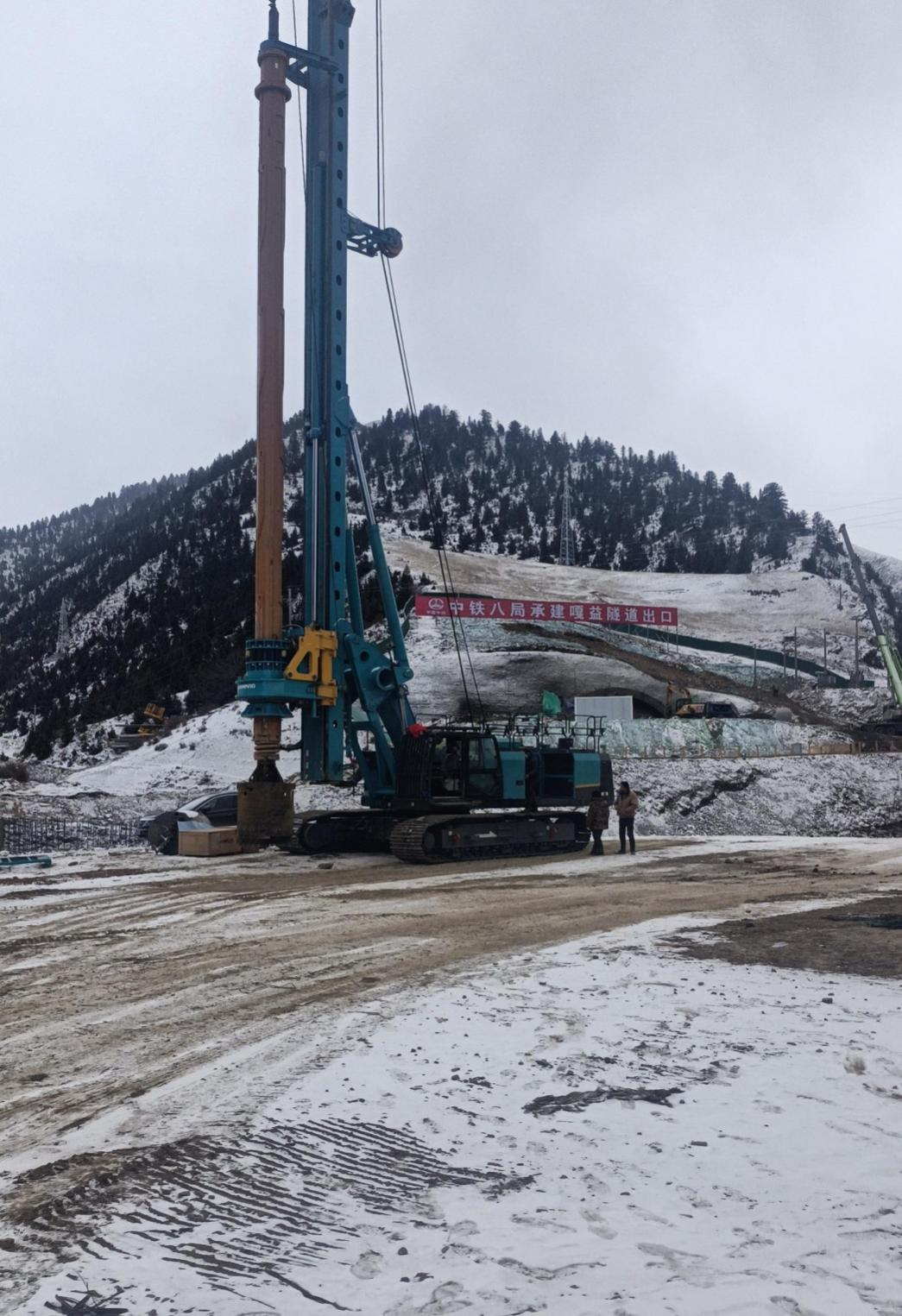 决战“天下之巅”！必发智能旋挖钻机实力助建川藏铁路