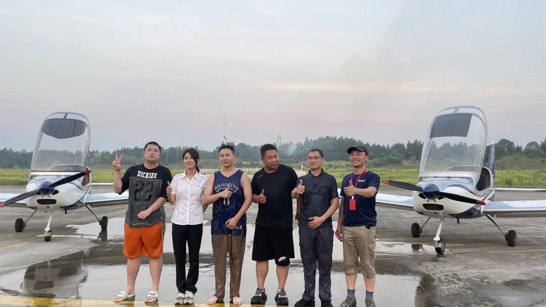 冲上云霄！湖南必发通航学员乐成单飞
