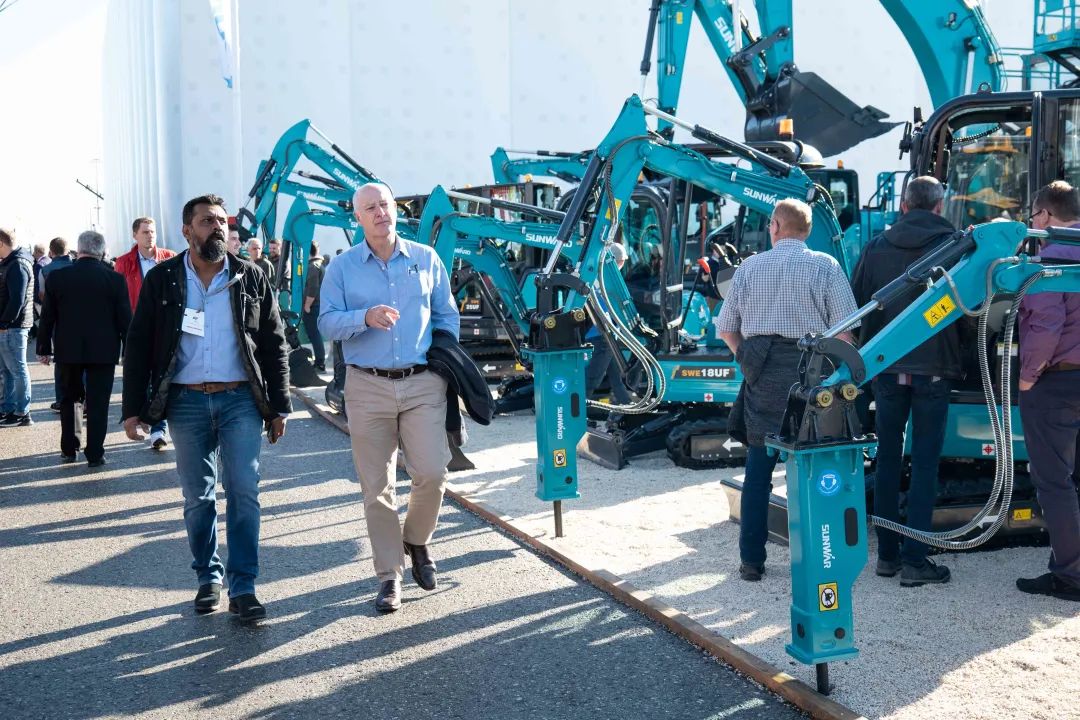 Bauma 2022 | 一组火热现场图带您重温必发智能德国宝马展之旅