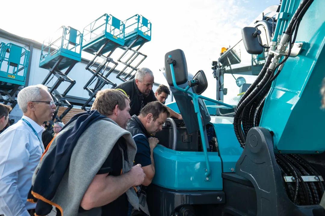 Bauma 2022 | 一组火热现场图带您重温必发智能德国宝马展之旅