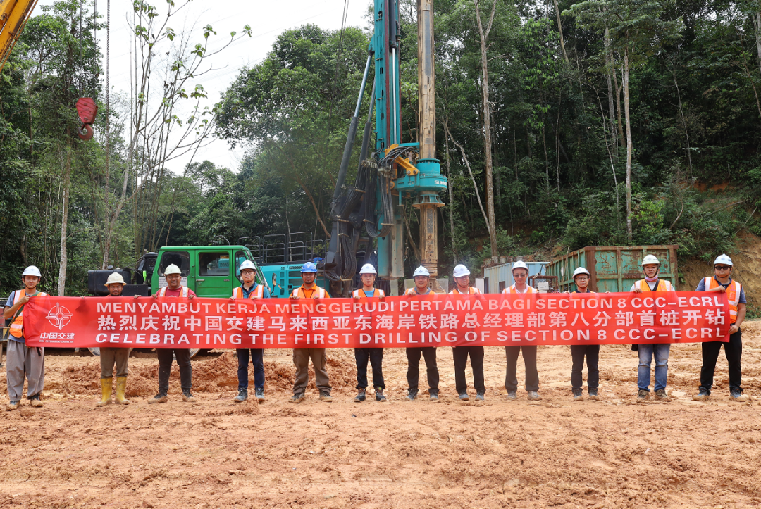 莫道君行早，，，，，，，更有早行人！必发智能癸卯兔年开工大吉