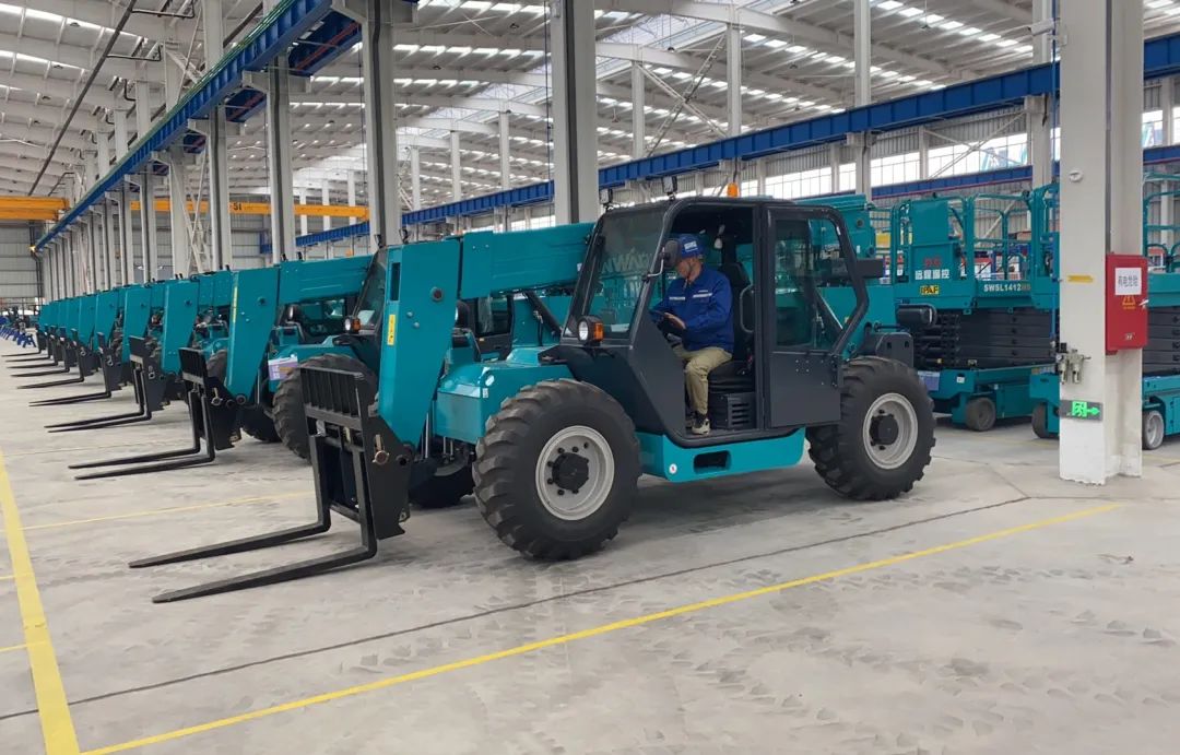 吹响复工“冲锋号”，，，全力冲刺“开门红”！必发智能高空机械复工复产举行时