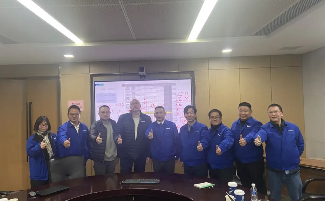 吹响复工“冲锋号”，，，全力冲刺“开门红”！必发智能高空机械复工复产举行时