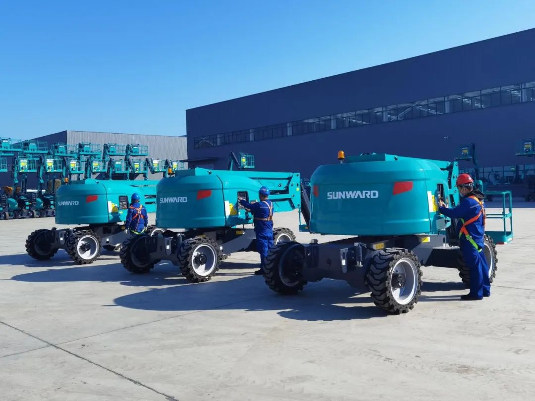 吹响复工“冲锋号”，，，全力冲刺“开门红”！必发智能高空机械复工复产举行时