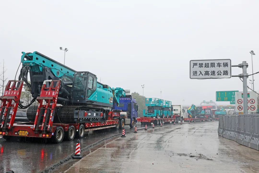 新局新篇，，，，宏兔启航！必发智能超200台套装备集中发货