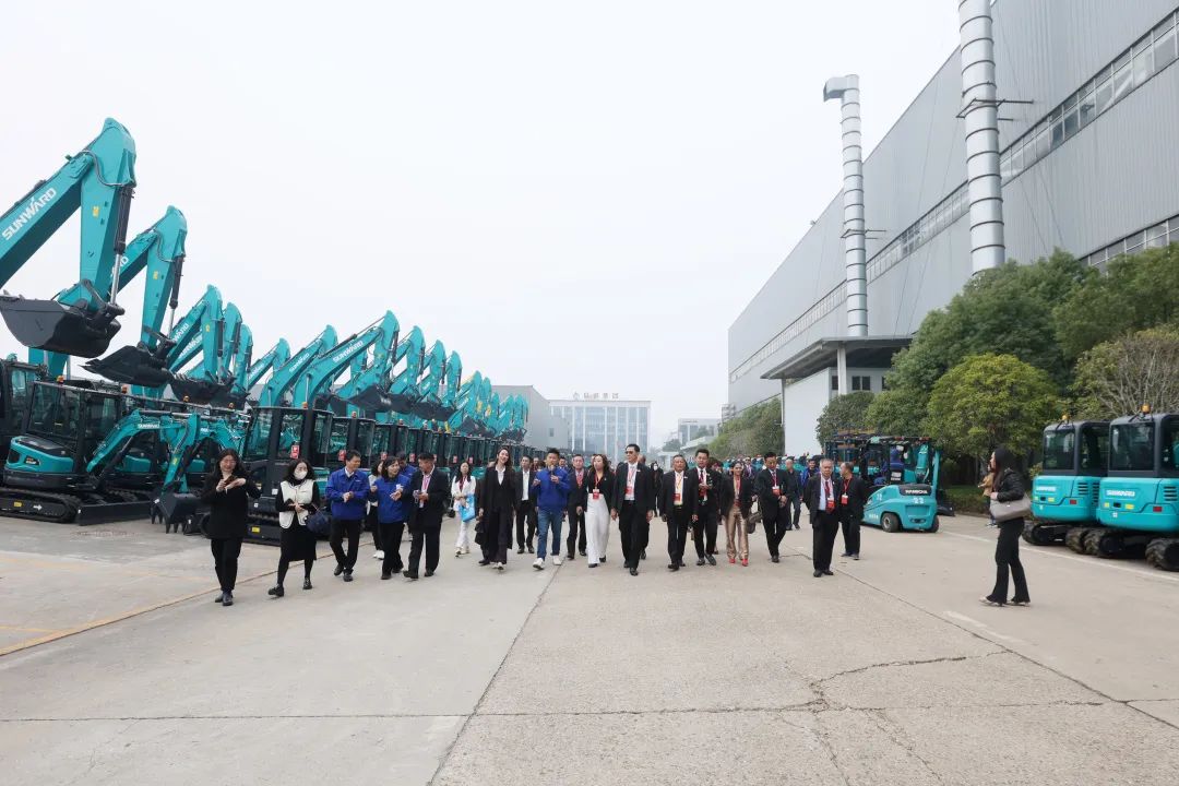 泰国代表团到访必发智能