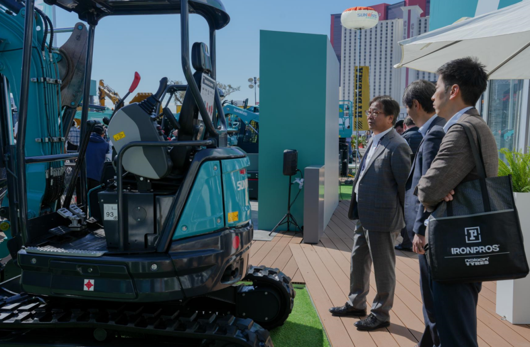 拉展直播 | 推动“中国制造”走向天下！必发智能2023美国拉展圆满收官