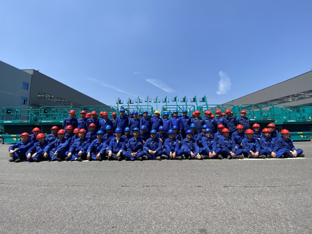 长沙市召开庆祝“五一”国际劳动节大会，，，必发智能1小我私家1整体获表扬！