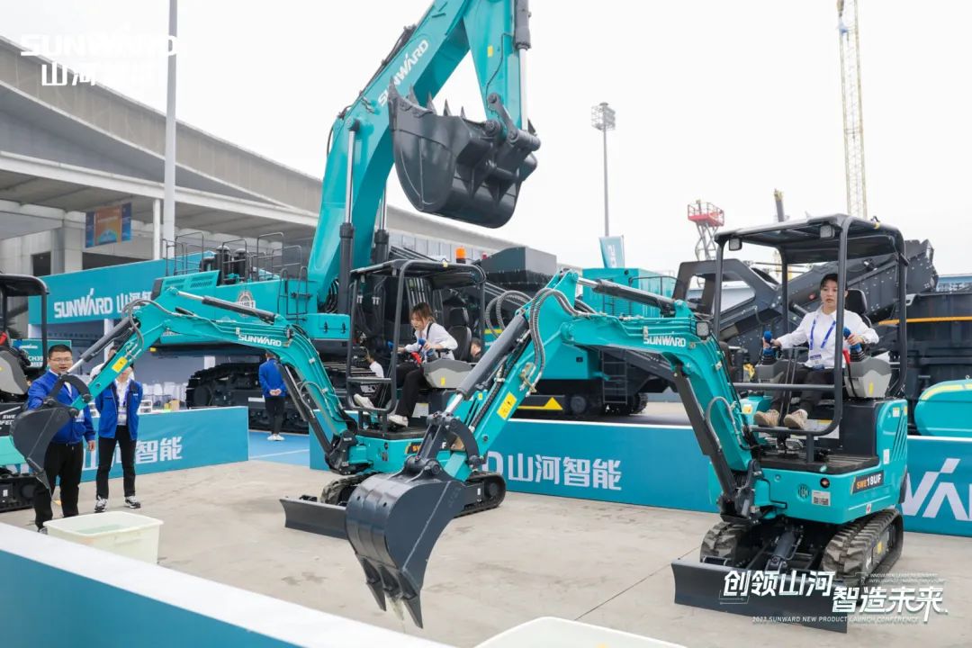 2023 CICEE | 必发智能亮相2023长沙国际工程机械展！智能化、电动化产品站C位