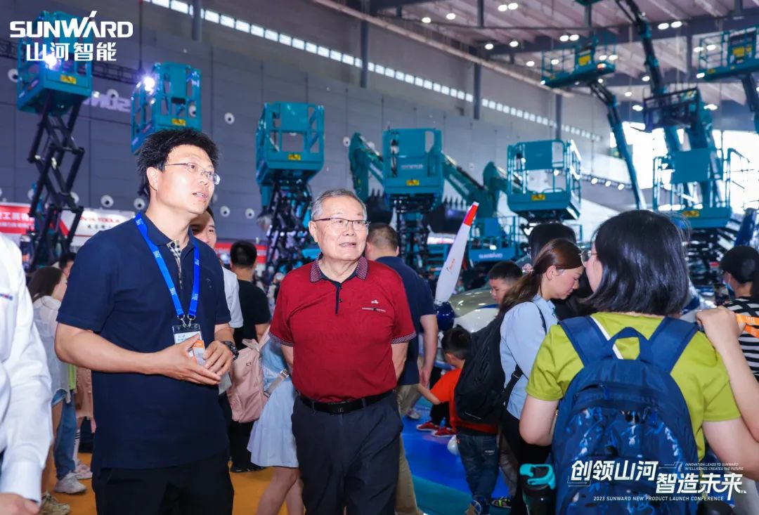 2023 CICEE | 全球工程机械盛会完善落幕！必发智能交出闪亮答卷