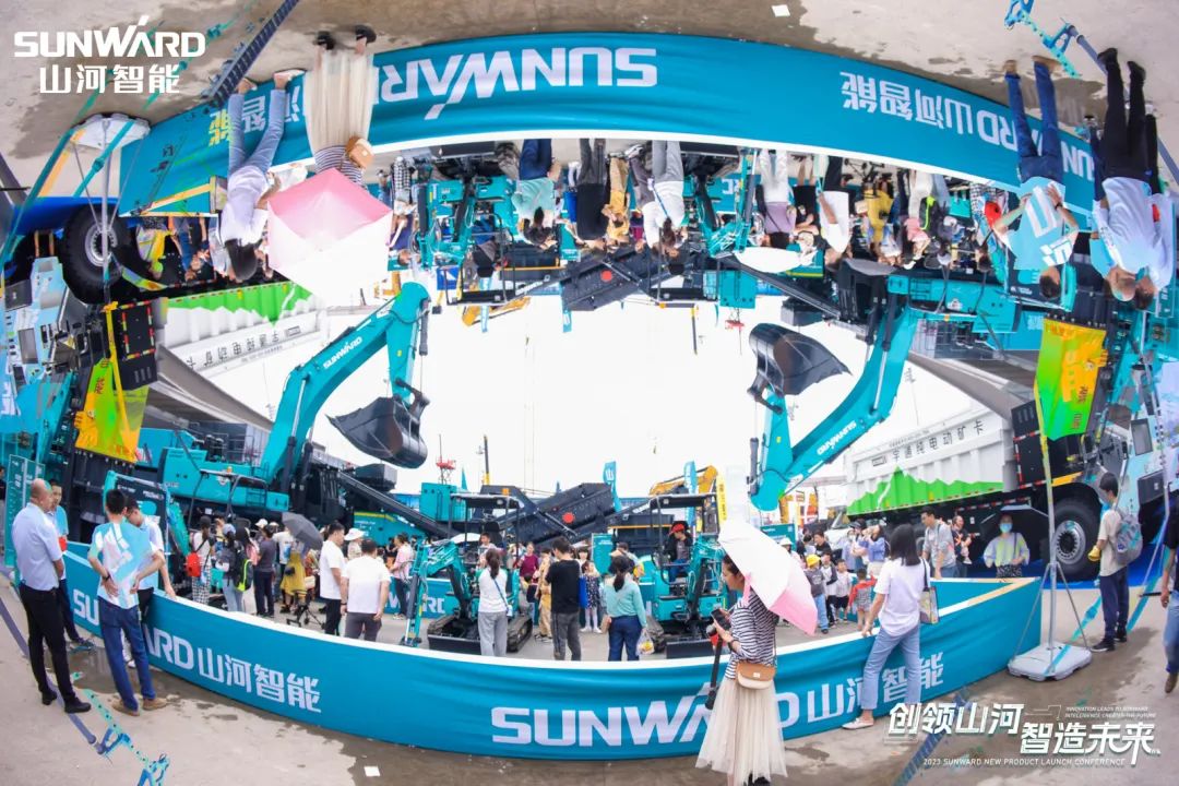 2023 CICEE | 全球工程机械盛会完善落幕！必发智能交出闪亮答卷
