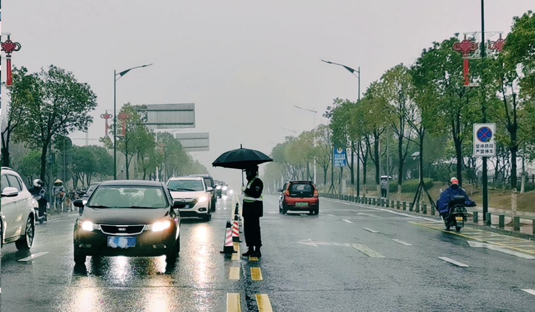 劳动庆幸，，，，创立伟大！纪录那些通俗且伟大的劳动瞬间