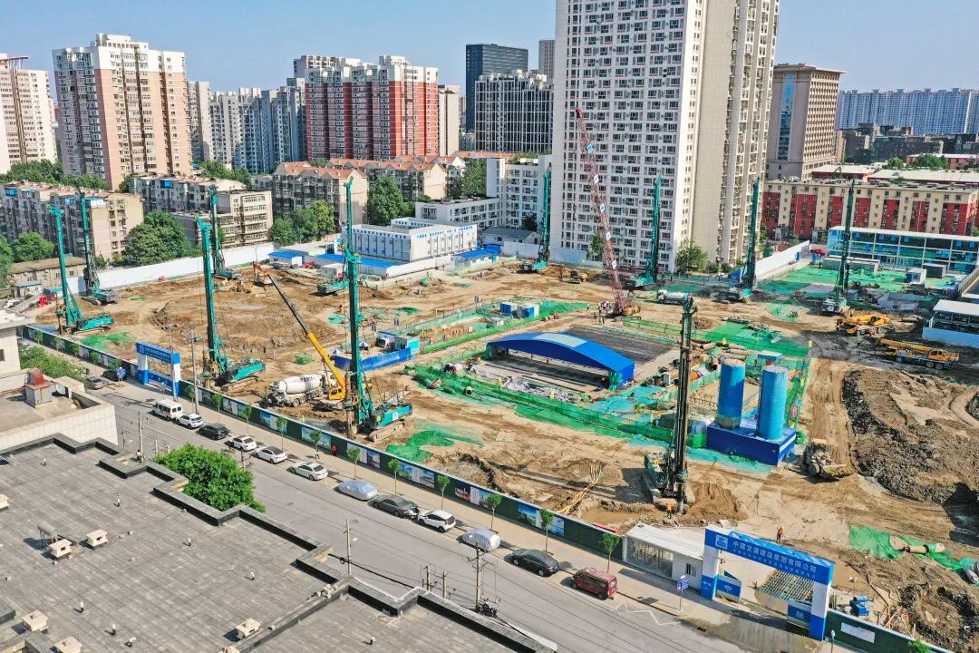 闪灼首都！必发智能旋挖钻机集群助力民生工程