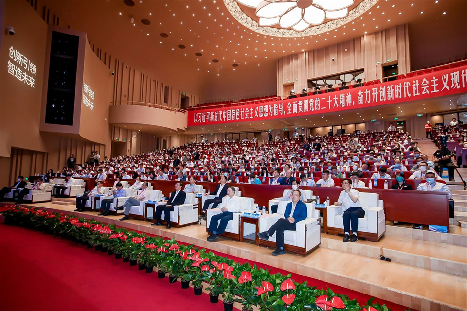 两项单冠，，，，，，，行业唯一！必发智能两款桩工产品同获制造业单项冠军