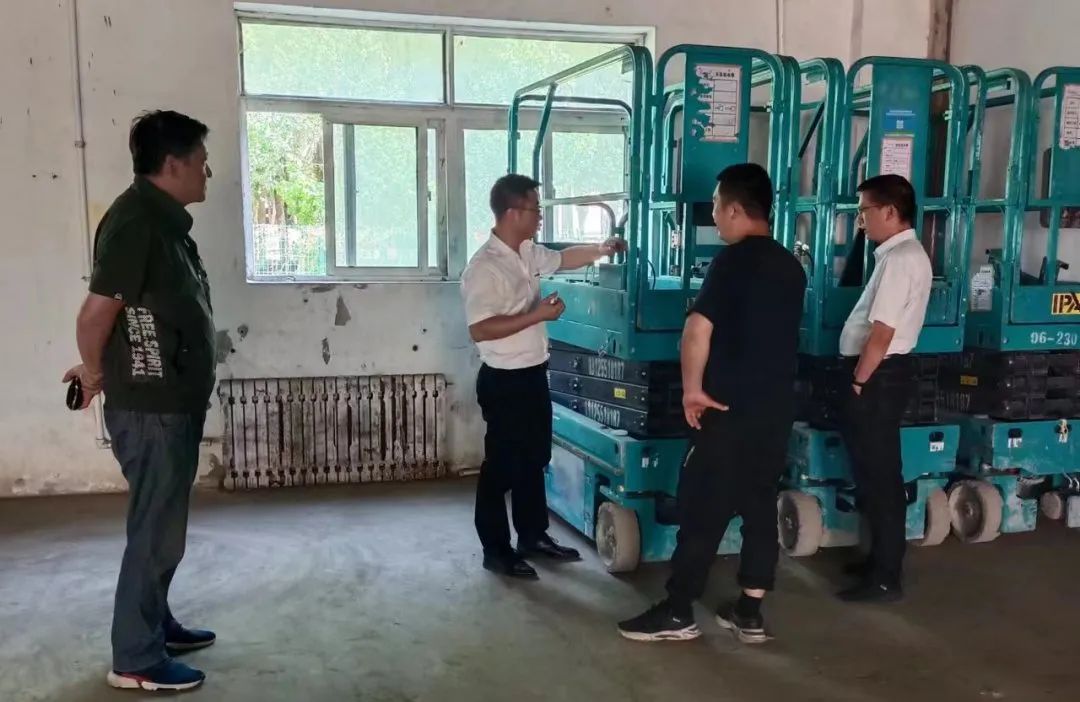 谛听客户心声！必发智能高空机械“效劳万里行”走进东北