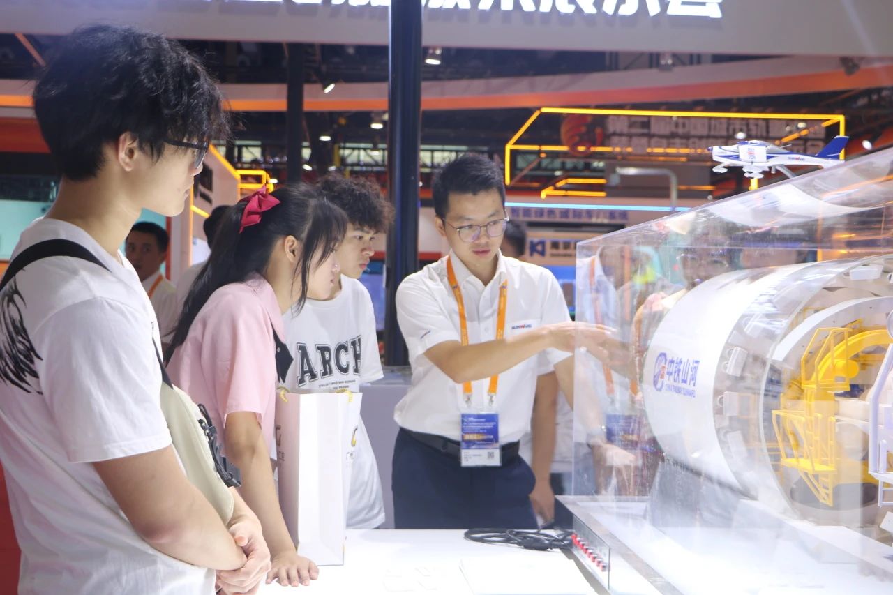 中铁必发亮相首届广州大湾区国际轨道交通工业生长论坛暨展览会