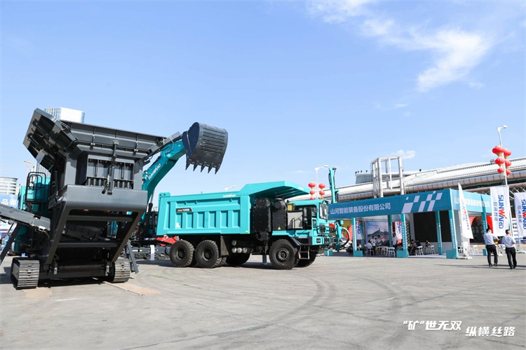 “矿”世无双，，，纵横丝路！必发智能亮相第十三届新疆国际矿业与装备展览会