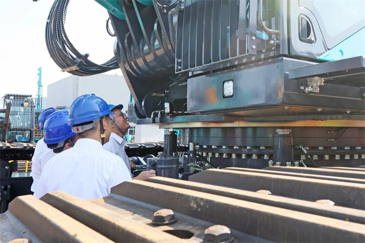 必发智能桩工机械再添强将！SWDM800H旋挖钻机顺遂下线