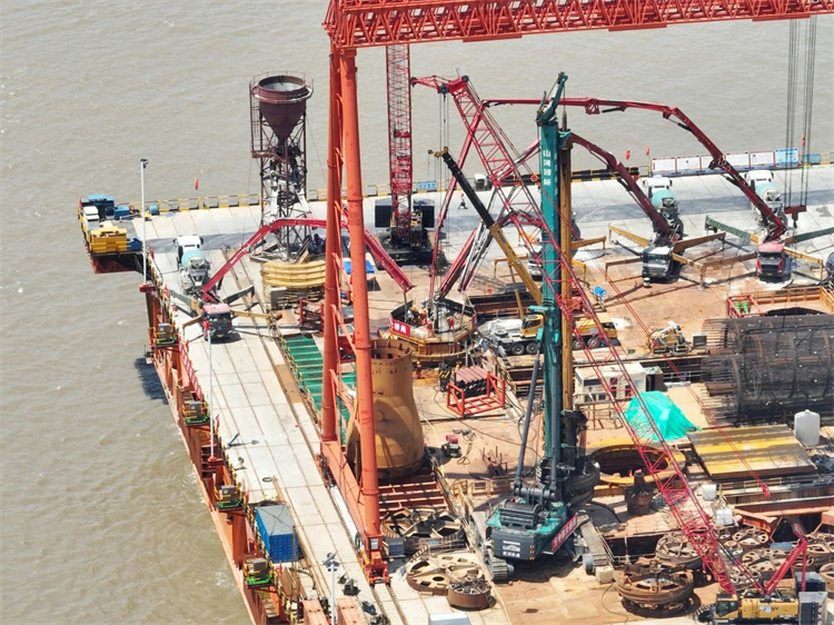 喜报！必发智能完成“全球最大”6.3米直径旋挖桩成孔成桩