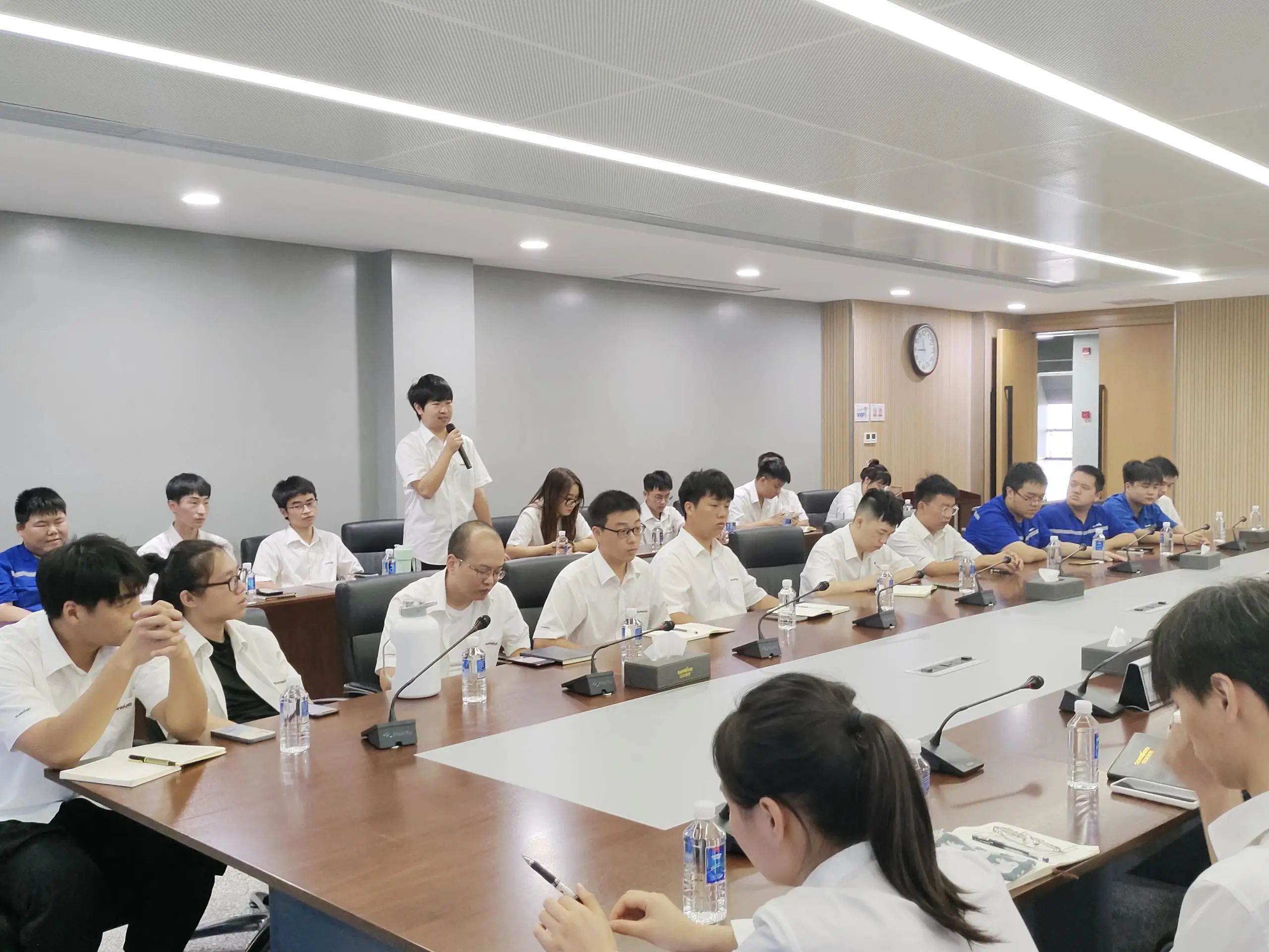 泛论心声，，，共话未来！这场应届结业生员工座谈会，，，很暖，，，很知心！