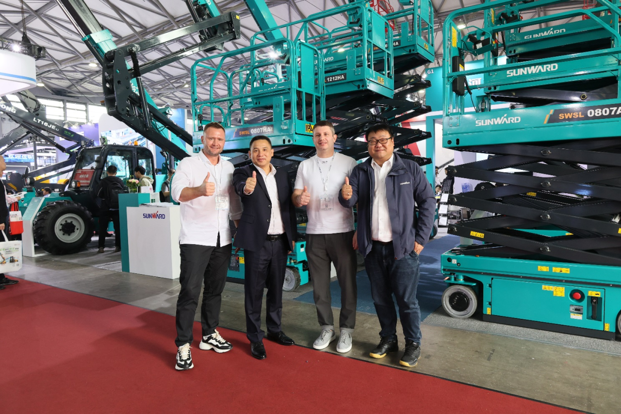 精品出击，，，，，闪灼魔都！必发智能全系列高空机械亮相2023亚洲国际高空展