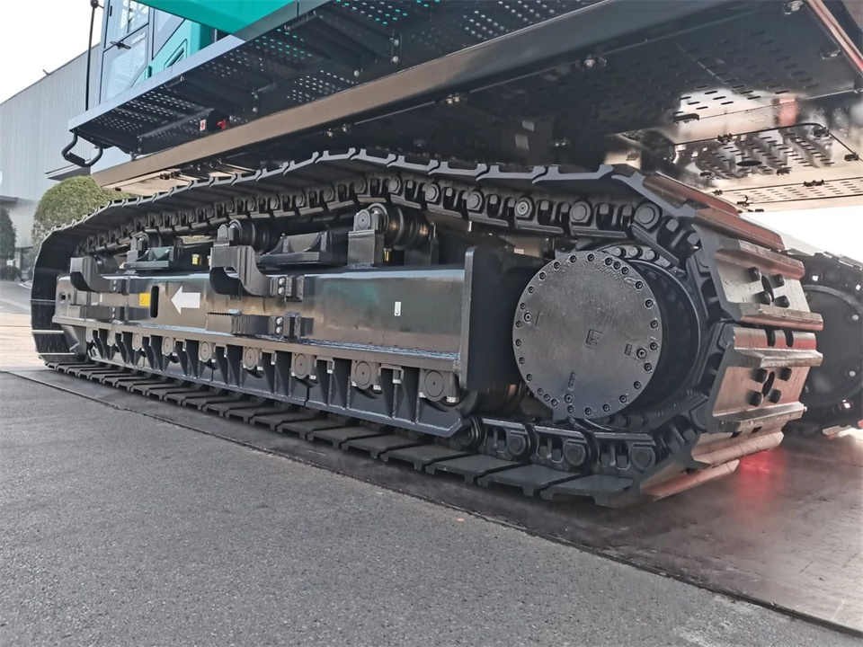 定制开发、功效更强！必发智能SWE750ELR加长臂液压挖掘机下线交付