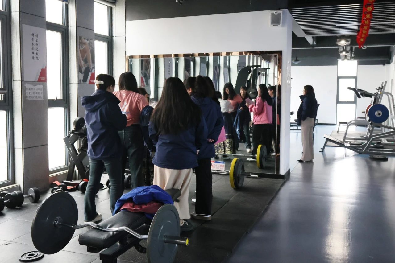 多姿多彩绽青春！必发智能开展“三八”国际劳动妇女节主题庆；；；；；；；疃