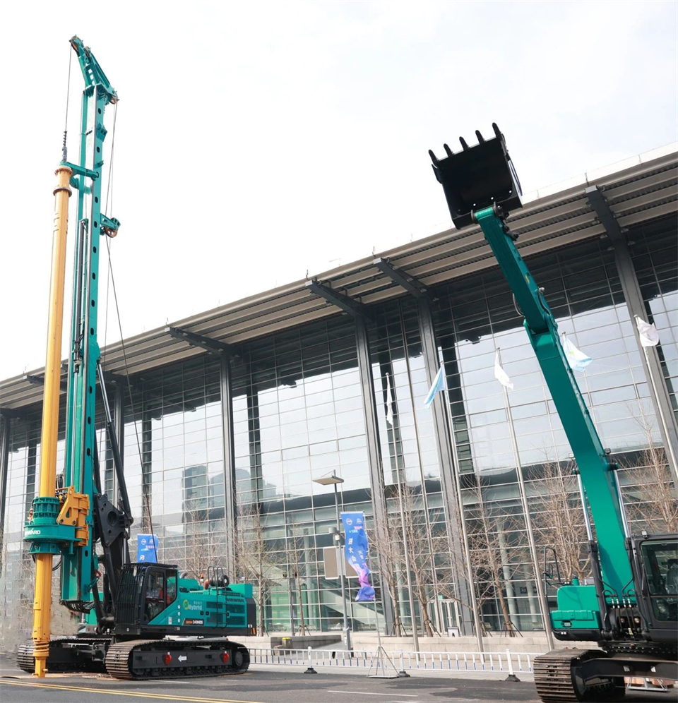 坚持立异，，，赋能工业！必发智能出席第十三届深基础工程生长论坛