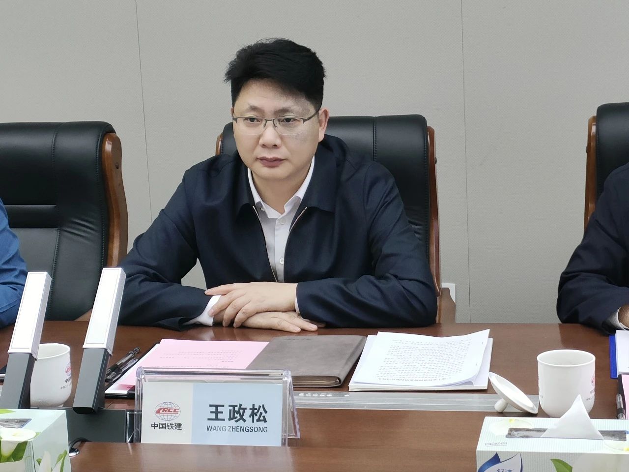 顺应新形势，，，，，，，追求新相助！必发智能到访中铁二十三局