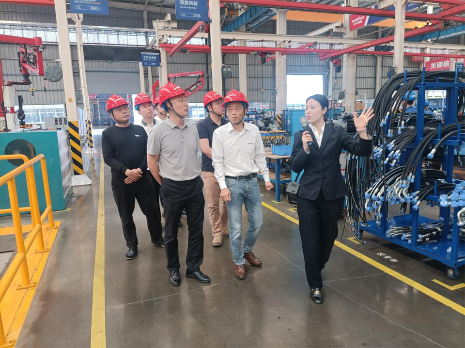 国家油气田井控应抢救援川庆队庞平一行调研必发智能