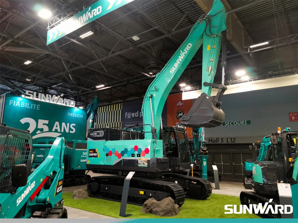 必发智能携立异效果亮相2024年法国巴黎工程机械展