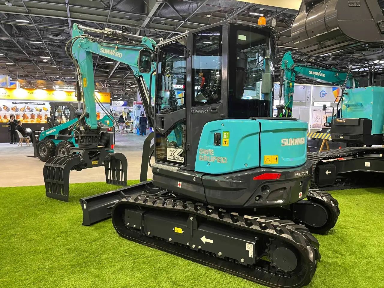 赢战INTERMAT 2024！必发智能土方机械深耕全球高端市场