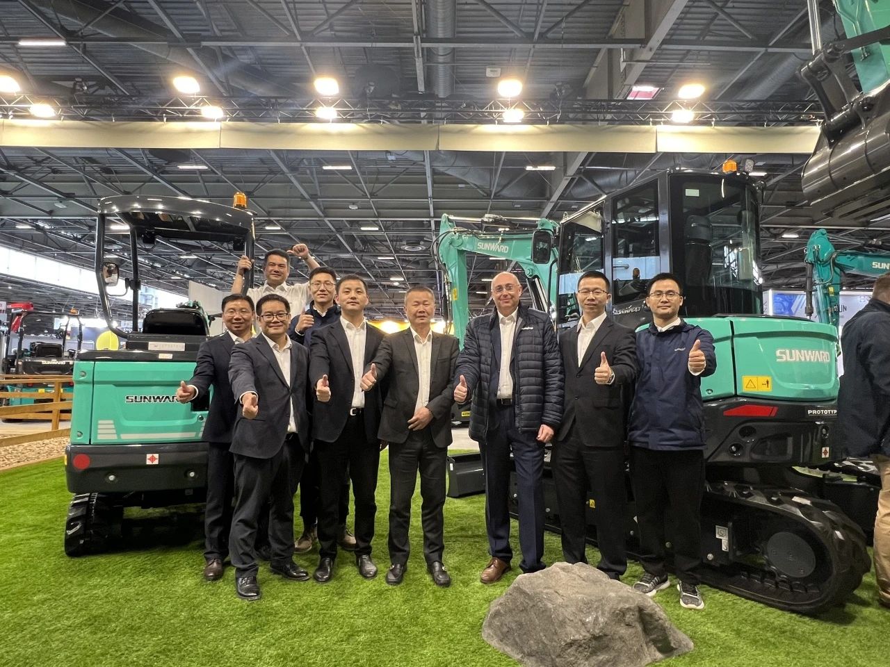 赢战INTERMAT 2024！必发智能土方机械深耕全球高端市场